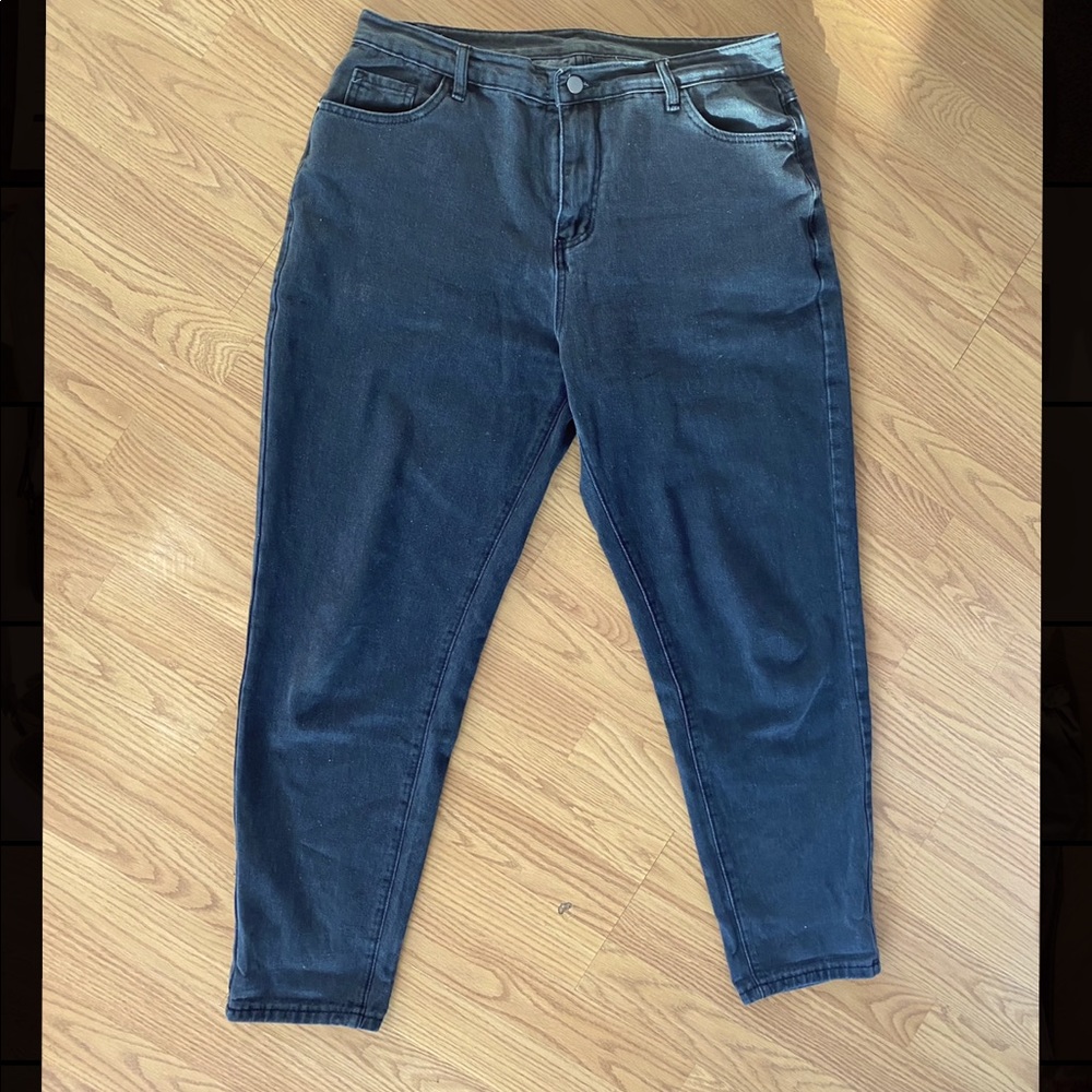Black Mom Jeans